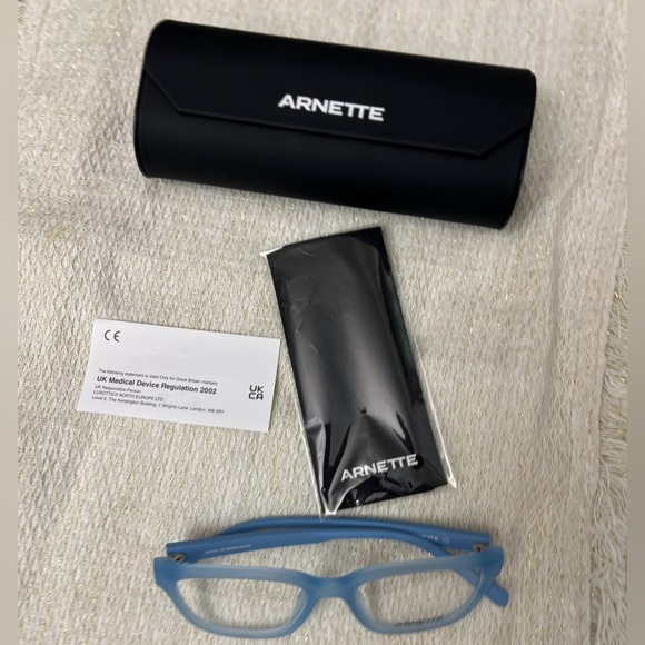 Arnette Phoebe Glasses Frosted Light Blue Transparent Lens Extra Small Case NWOT - Picture 11 of 12